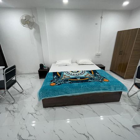 Bed and Breakfast Kashi Imperial Варанаси Экстерьер фото